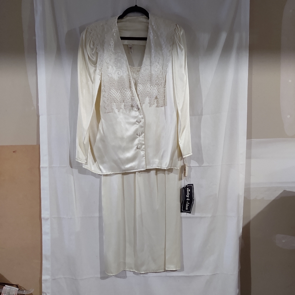 NEW Vintage Bestys & Adam Women's Cream Lace 3 pc Skirt Suit Size 11/12 …